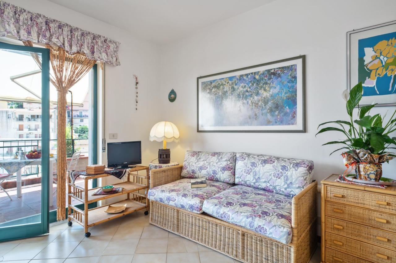 Taormina Comfortable Apartment With Terrace Exterior foto