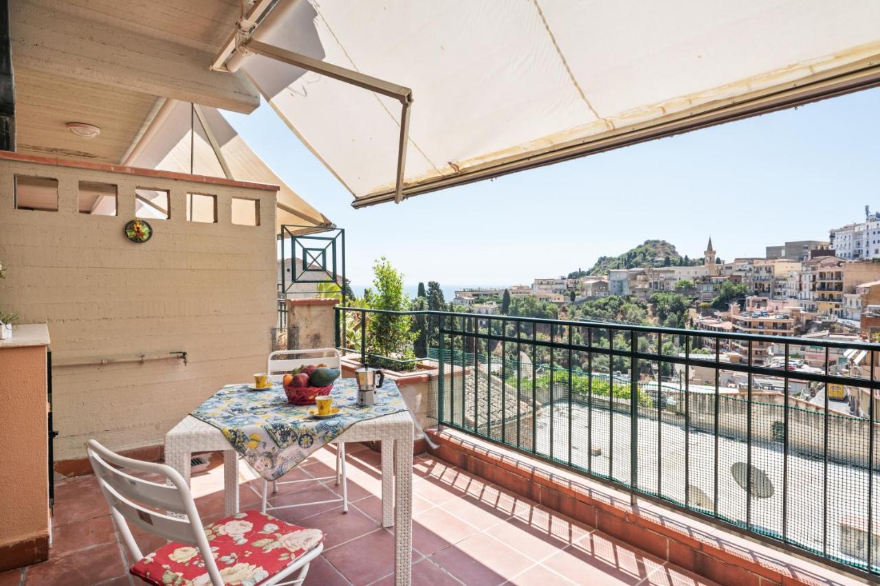 Taormina Comfortable Apartment With Terrace Exterior foto